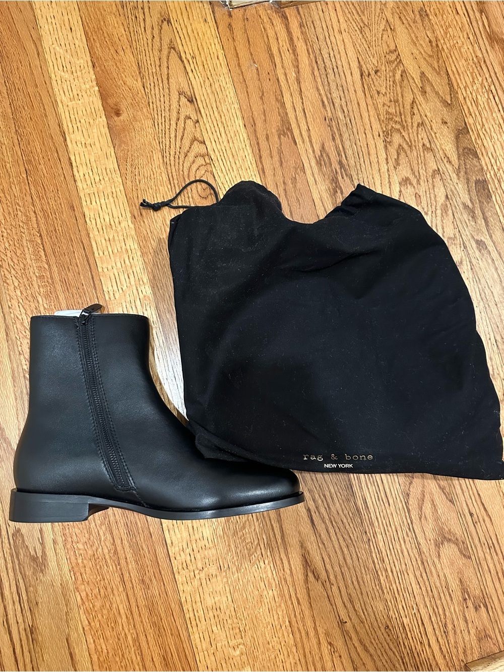 rag & bone Black Leather Zip Ankle Boots / Chelsea Boot